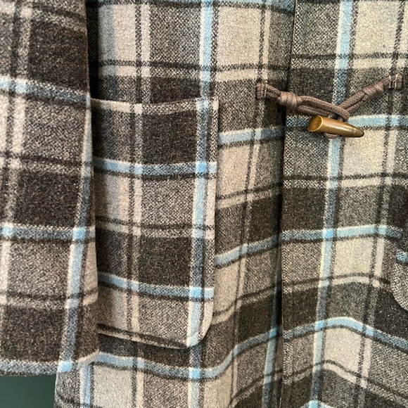 Gap Toggle Plaid Coat - Picture 3 of 9